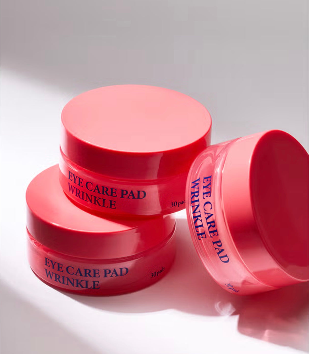 Jelly textured eye patches with hydrolysed collagen and bakuchiol